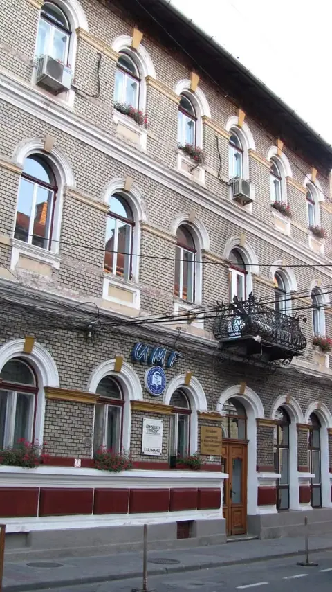 Iuliu Hațieganu University of Medicine and Pharmacy